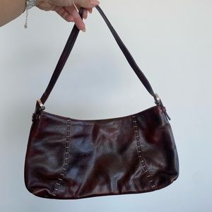 Vintage leather shoulder bag in dark brown with stitch detailing